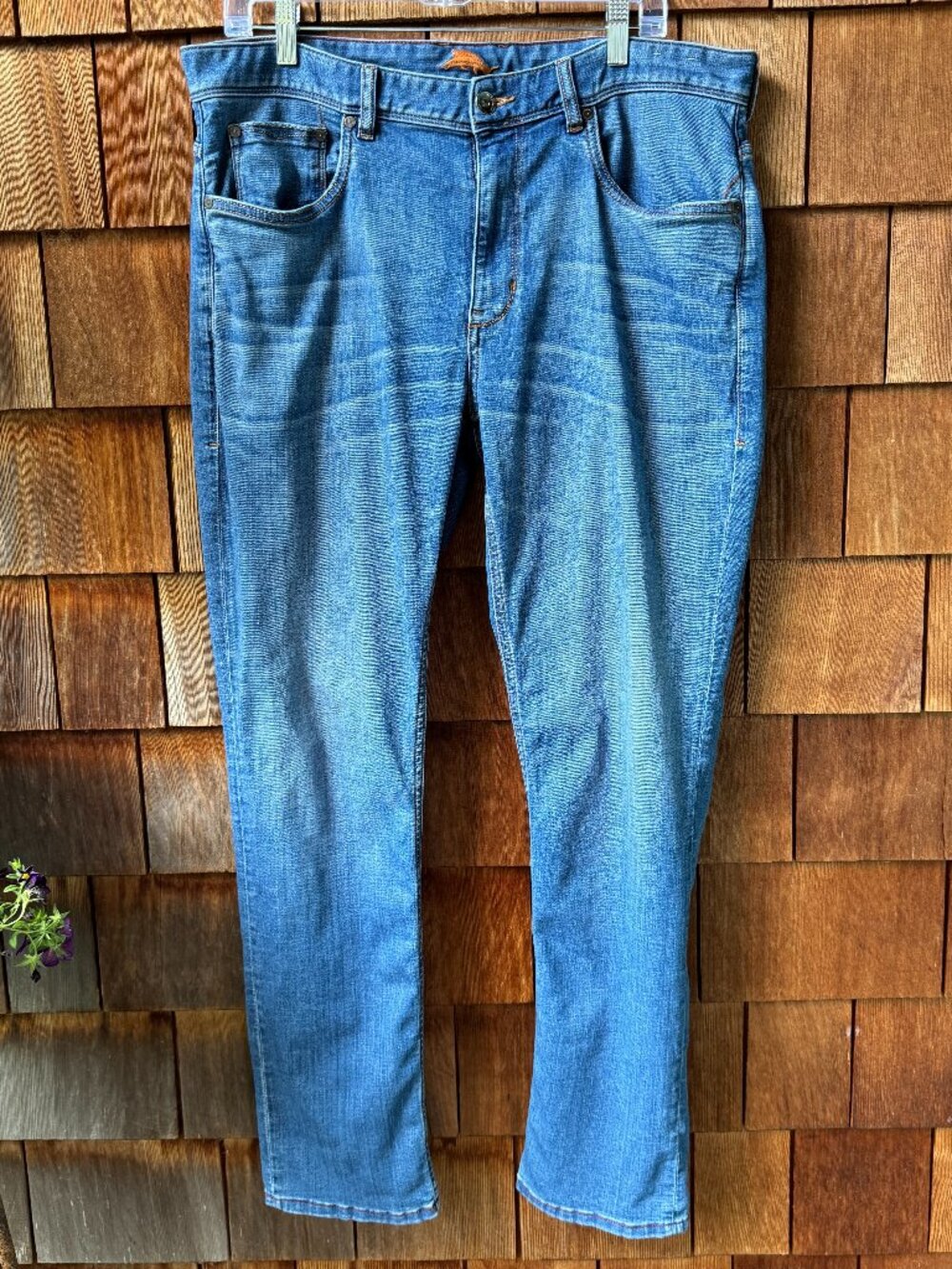 EUC Tommy Bahama Relaxed Fit Denim Jeans with Stretch in Men's 36X32